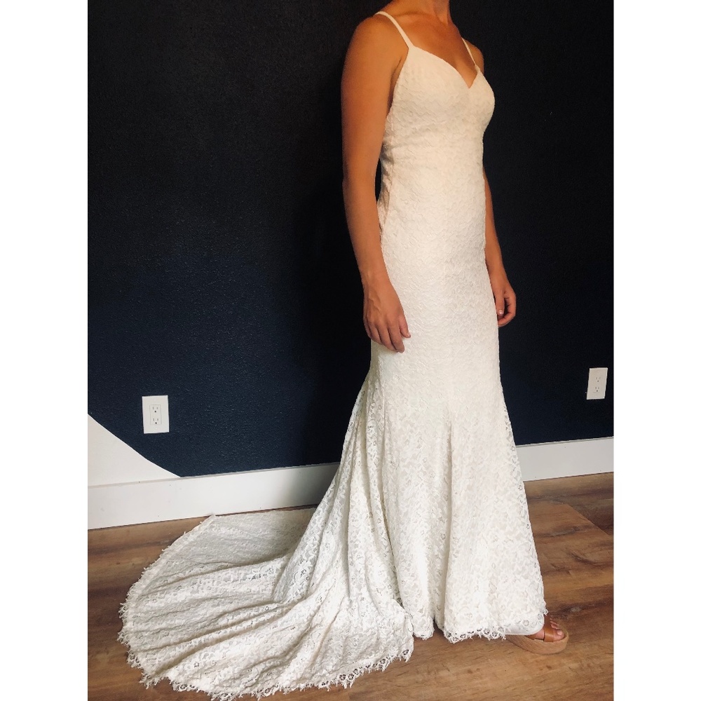 Nicole Milano Wedding Gown sz4
